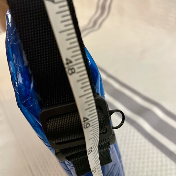 ❌SOLD on anthr site❌VS PINK Summer BUNDLE - Bag, 2 body spray & CoCo body - Picture 8 of 13